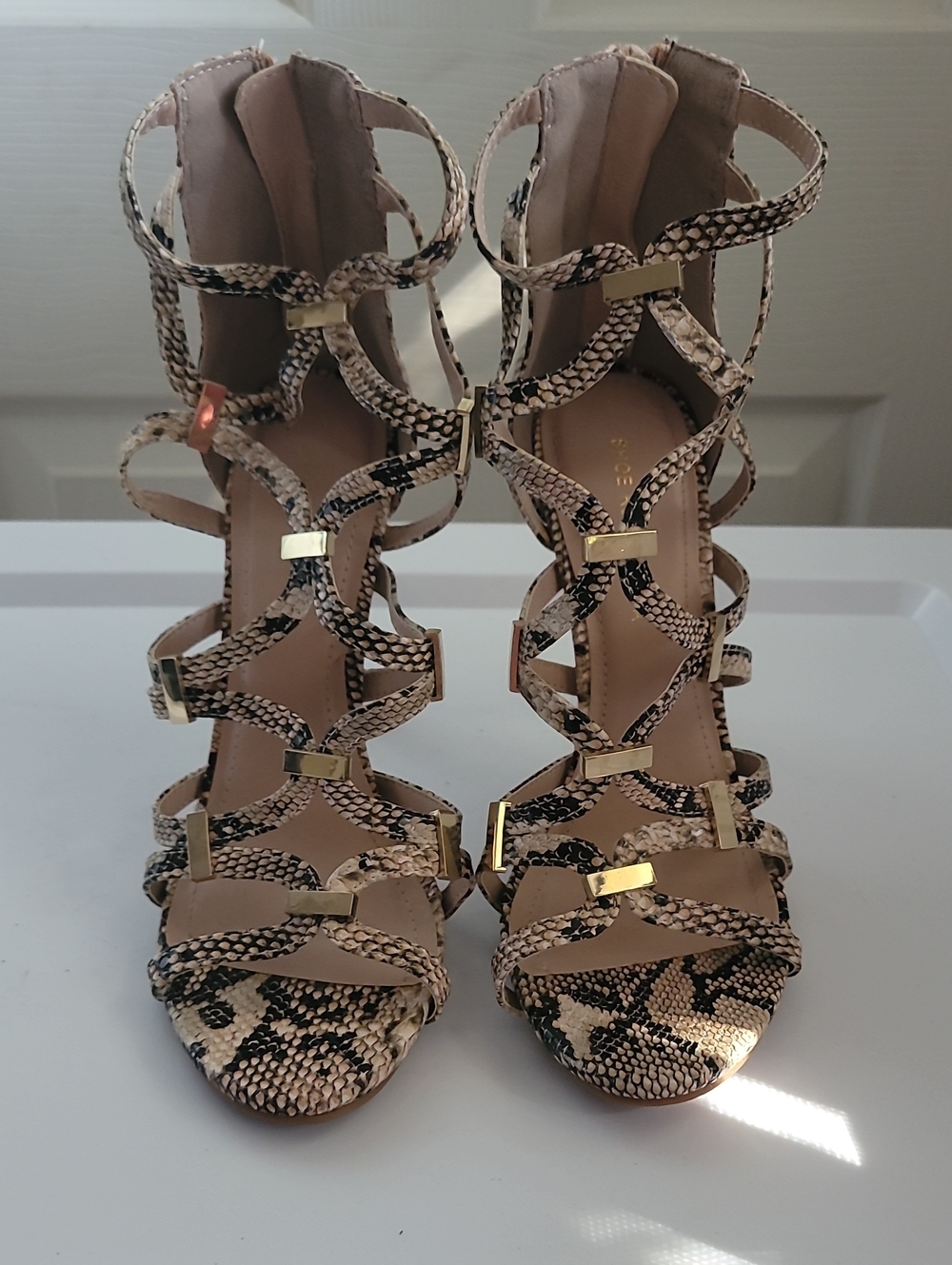 Shoe Republic LA Nude Snake-Print Gladiator Heels with Gold Accents 8.5 New